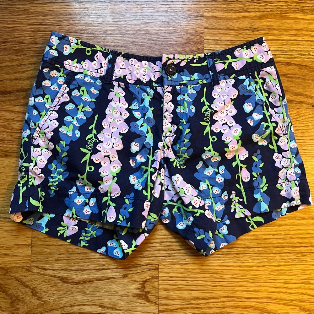 Lilly Pulitzer wisteria floral print shorts size 0